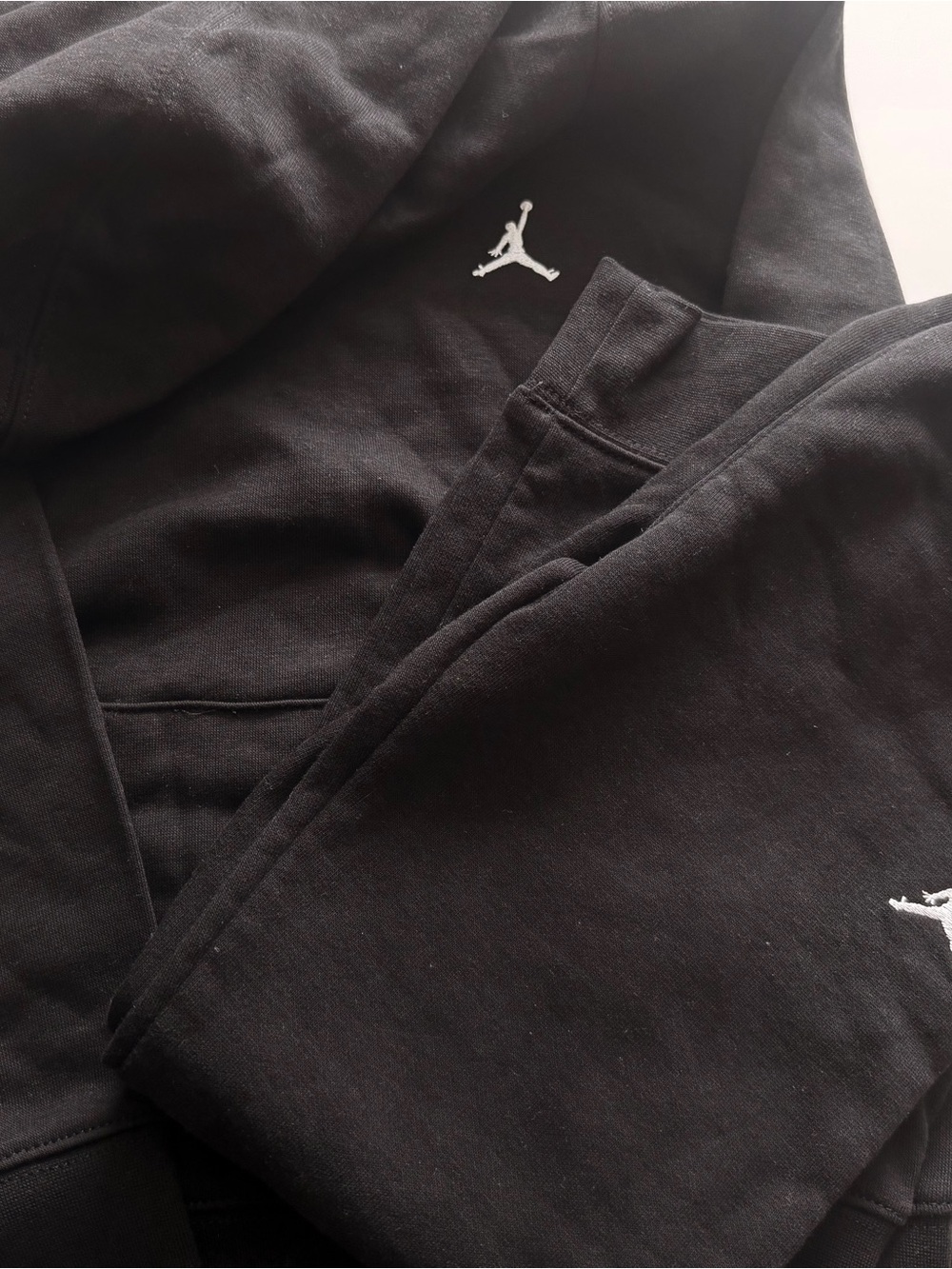 Jordan black sweatshirt and pants set